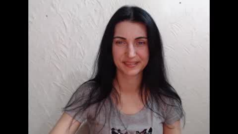 Nensy online show from February 2025 03:31:02 PM