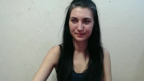 Nensy online show from March 2025 03:23:02 PM