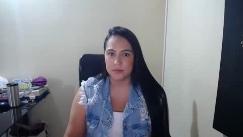 kelly lopez online show from January 2025 06:07:01 PM