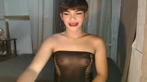 Snapshot of neomi_hardcock chatting on September 2025 12:04:02 PM neomi online show from September 2025 12:04:02 PM