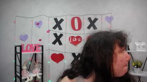 Snapshot of neonilalisova chatting on September 2025 05:19:02 AM NeonilaLisova online show from September 2025 05:19:02 AM