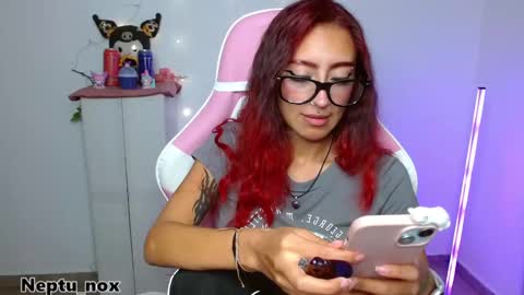Snapshot of neptu_noxx chatting on September 2025 12:54:02 AM Neptu noxx online show from September 2025 12:54:02 AM