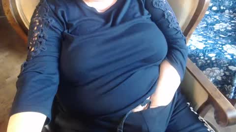 Lilly  online show from January 2025 07:09:02 AM