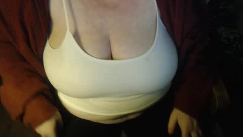 Lilly  online show from February 2025 04:46:01 PM