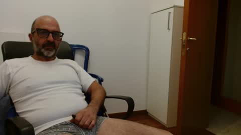 simi online show from October 2025 04:33:01 AM