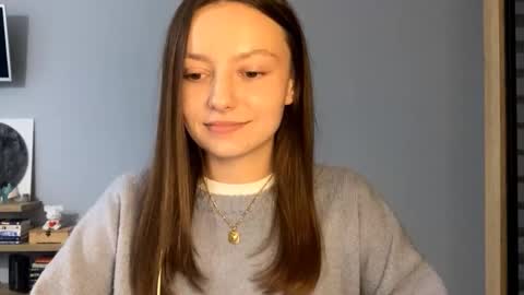 Snapshot of next_fantasy_bb chatting on November 2025 01:57:01 PM Agne online show from November 2025 01:57:01 PM