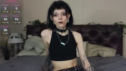 Snapshot of neya_lette chatting on March 2025 03:40:01 PM Kira online show from March 2025 03:40:01 PM