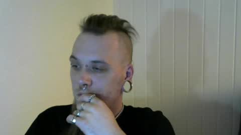 Snapshot of nezvers chatting on February 2025 09:58:02 PM YouPick online show from February 2025 09:58:02 PM