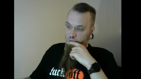 Snapshot of nezvers chatting on March 2025 03:49:01 PM YouPick online show from March 2025 03:49:01 PM