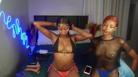 kikiNiaAria online show from September 2025 07:04:02 PM