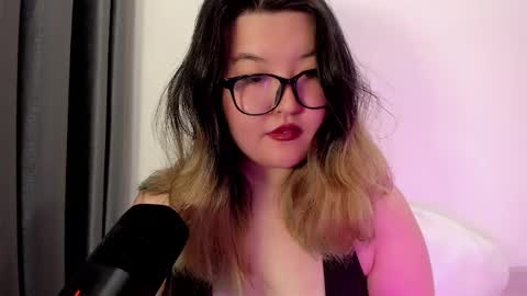 Snapshot of niatonoori chatting on March 2025 04:28:02 PM Kim online show from March 2025 04:28:02 PM