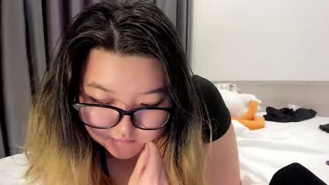 Snapshot of niatonoori chatting on March 2025 05:33:02 AM Kim online show from March 2025 05:33:02 AM