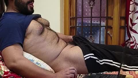 Robin online show from December 2024 12:06:01 PM