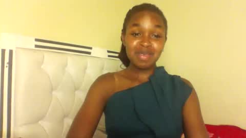 nicemillow online show from December 2024 07:54:02 PM
