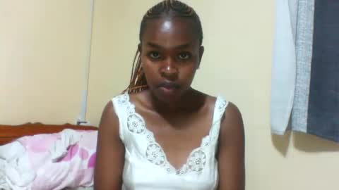 nicemillow online show from February 2025 07:27:02 PM