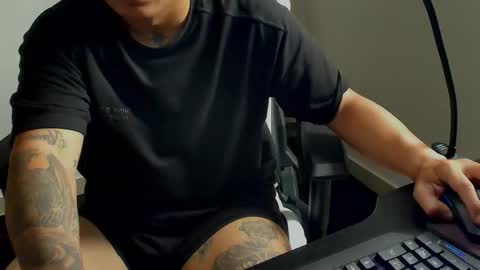 Snapshot of nicepussyandcock chatting on October 2025 05:42:01 PM Camila And Steeven online show from October 2025 05:42:01 PM