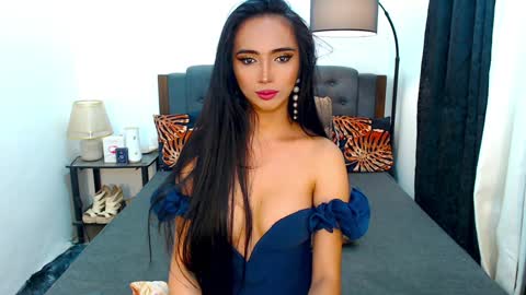 Olivia online show from December 2024 06:01:01 AM