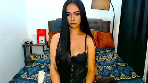 Olivia online show from February 2025 09:03:01 AM