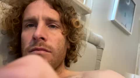nicholas1988888888 online show from December 2024 09:11:01 PM