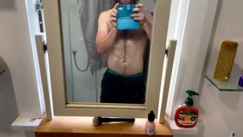 nicholas1988888888 online show from March 2025 08:10:02 PM