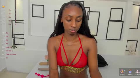 Nichol Scully online show from December 2024 07:38:02 PM