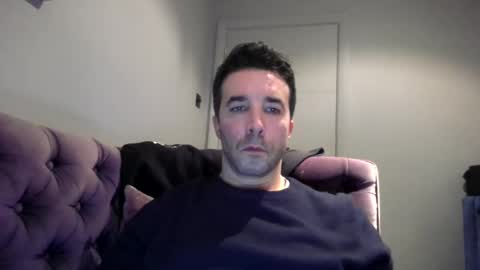 Snapshot of niciboi chatting on January 2025 01:32:01 AM James online show from January 2025 01:32:01 AM