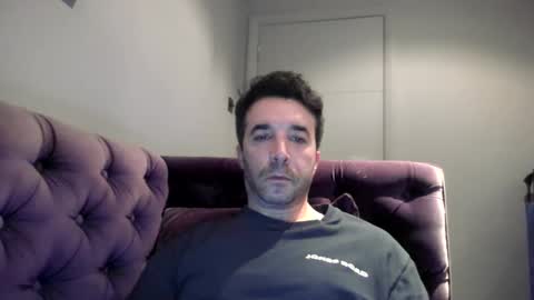 Snapshot of niciboi chatting on March 2025 10:21:02 PM James online show from March 2025 10:21:02 PM