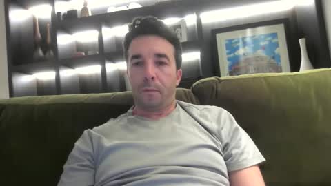 Snapshot of niciboi chatting on October 2025 09:48:01 PM James online show from October 2025 09:48:01 PM