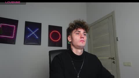 NICK PHILLIP online show from October 2025 02:45:02 PM