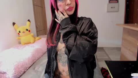   Help me reach 100 thumbs up online show from March 2025 07:38:02 PM