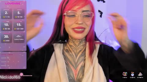   Help me reach 100 thumbs up online show from October 2025 06:32:02 AM