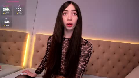 Nickie online show from December 2024 07:40:01 AM