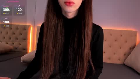 Nickie online show from February 2025 10:35:02 AM