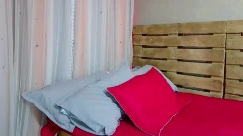 Snapshot of nicky_oli chatting on February 2025 01:03:02 PM nicky_oli online show from February 2025 01:03:02 PM