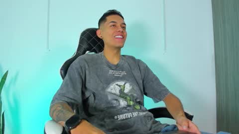 Nicky  online show from October 2025 11:54:02 AM