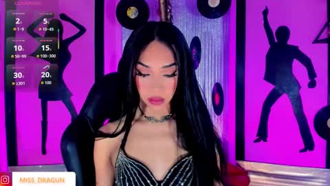 Snapshot of nickynoa chatting on September 2025 11:32:02 PM Nicky online show from September 2025 11:32:02 PM