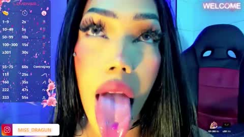 Snapshot of nickynoa chatting on October 2025 04:34:01 AM Nicky online show from October 2025 04:34:01 AM