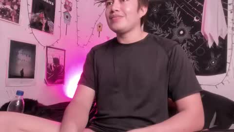 Nicols online show from November 2025 07:39:02 PM