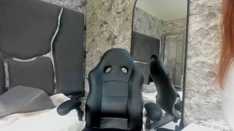 nico_mahecha online show from October 2025 07:48:01 PM