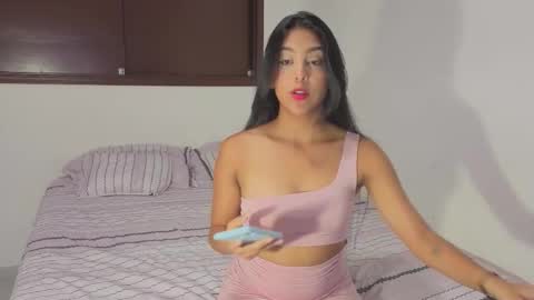 nicol_banner online show from November 2025 05:41:01 AM