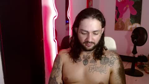 nicolas online show from December 2024 05:15:02 AM