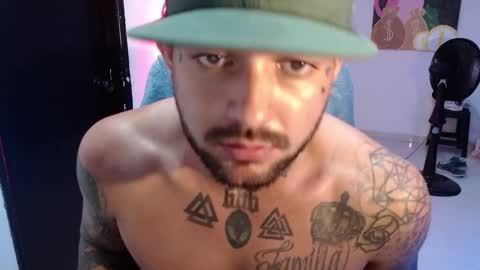 nicolas online show from January 2025 06:14:01 AM