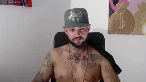 nicolas online show from January 2025 04:18:02 AM