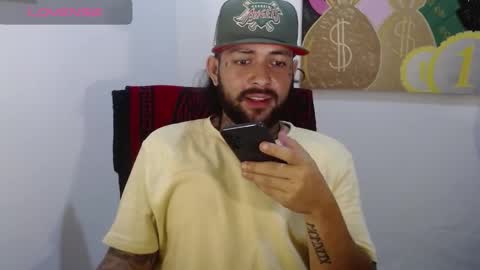 nicolas online show from February 2025 12:08:02 AM