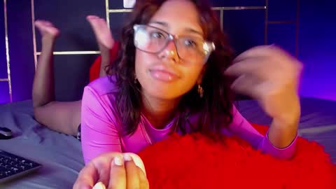 nicole_brown1126 online show from December 2024 01:47:02 AM