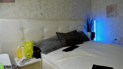 Snapshot of nicole_charm chatting on October 2025 08:20:02 PM GMT7TueWedThSu 0300am-0900am. Sa 1000am-0400pm online show from October 2025 08:20:02 PM