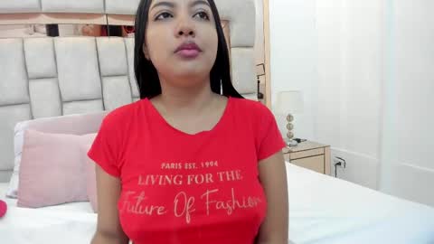 nicole_fisherr online show from December 2024 08:17:02 AM