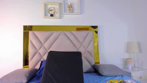 nicole_grace0 online show from September 2025 12:10:02 PM