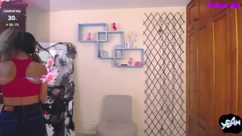 Snapshot of nicole_santana_ chatting on October 2025 07:47:01 PM Nicole Santana online show from October 2025 07:47:01 PM