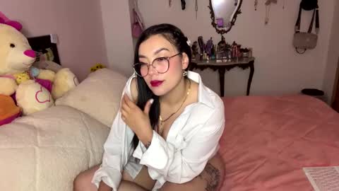 Snapshot of nicole_wc chatting on October 2025 04:42:01 AM Nicole online show from October 2025 04:42:01 AM